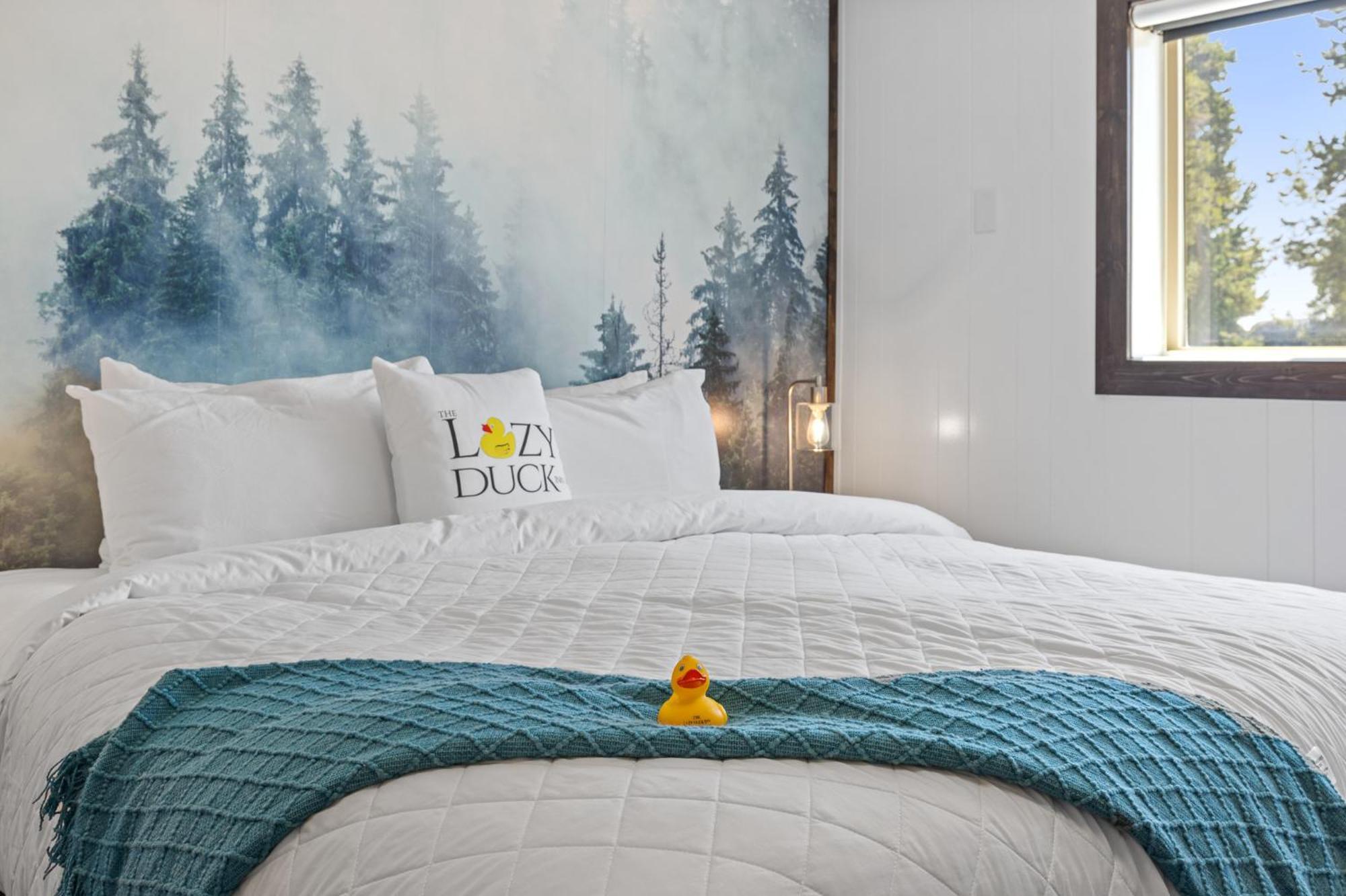 Lazy Duck Inn غرب يلوستون المظهر الخارجي الصورة